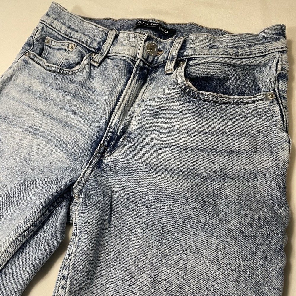 Calvin Klein Womens Mid-Rise Tapered Leg Blue Jeans Size 26 Frayed Ankles